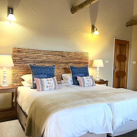 Safari Club Guest Lodge Or Tambo International Airport كمبتون بارك المظهر الخارجي الصورة