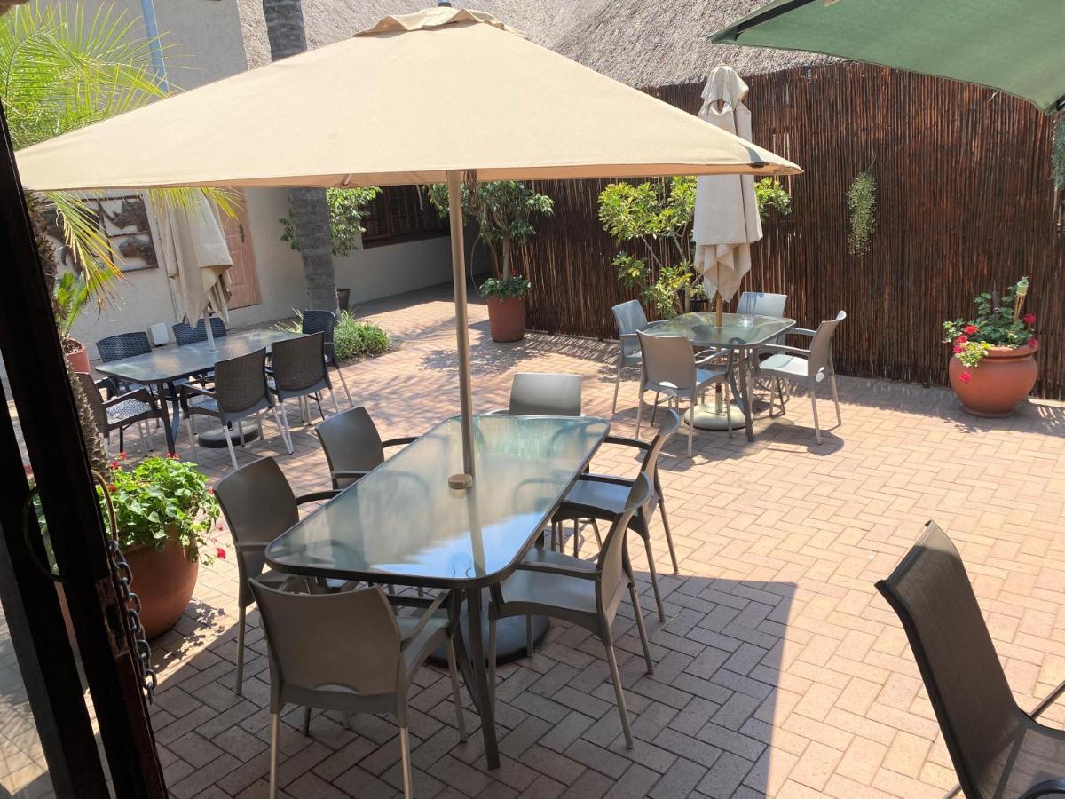 Safari Club Guest Lodge Or Tambo International Airport كمبتون بارك المظهر الخارجي الصورة